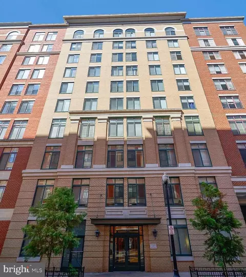 1205 N Garfield St #PH4, Arlington, VA 22201