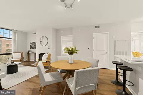 1021 N Garfield St #532, Arlington, VA 22201