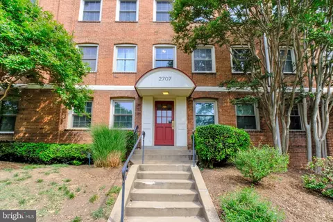 2707 Arlington Blvd #106, Arlington, VA 22201