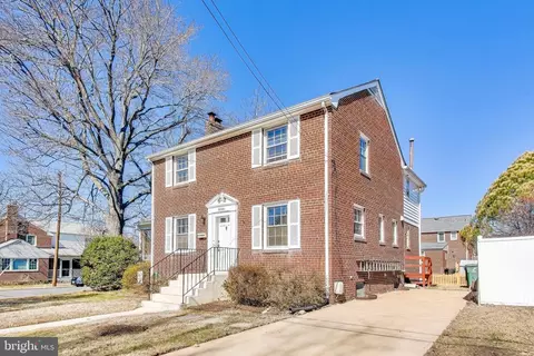 5899 2nd St S, Arlington, VA 22204