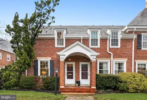 3507 S Stafford St #A, Arlington, VA 22206