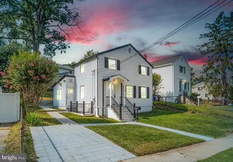 5105 11th St S, Arlington, VA 22204