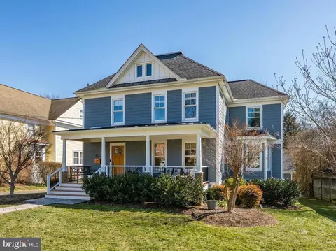 6726 25th St N, Arlington, VA 22213