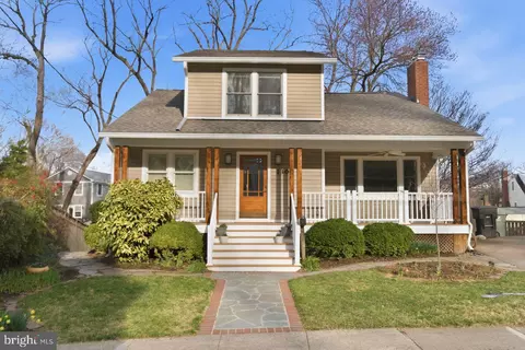 1301 N Quintana St, Arlington, VA 22205