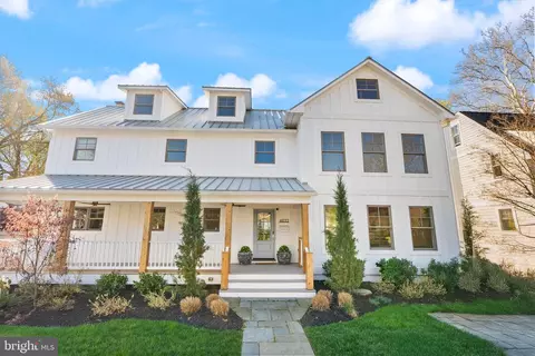 6032 28th St N, Arlington, VA 22207