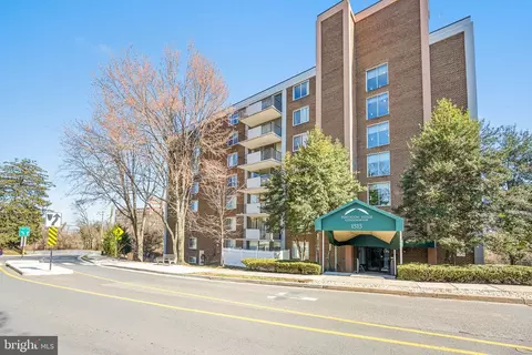 1515 S Arlington Ridge Rd #703, Arlington, VA 22202