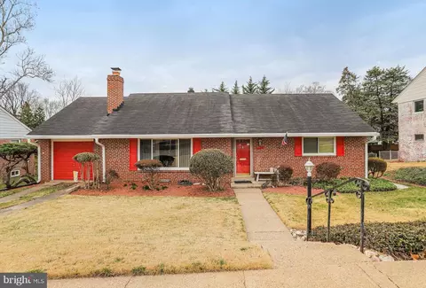 2118 N Huntington St, Arlington, VA 22205