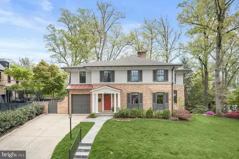 5532 14th Rd N, Arlington, VA 22205