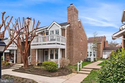 2594 S H S Arlington Mill Dr #8, Arlington, VA 22206