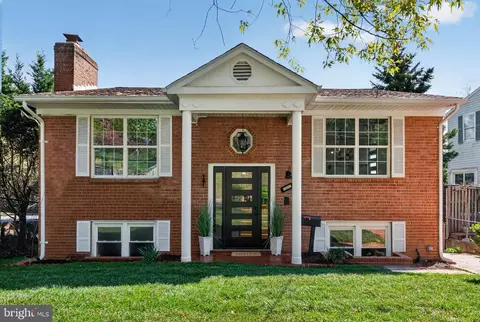 1911 S Kenmore St, Arlington, VA 22204