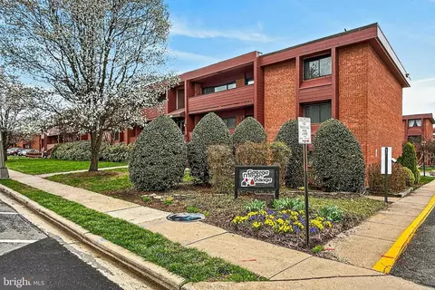 1503 S George Mason Dr #23, Arlington, VA 22204