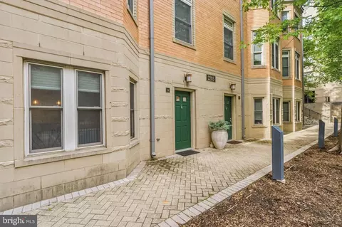2203 12th Ct N #34, Arlington, VA 22201