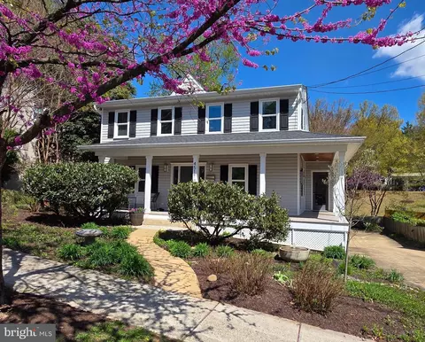 4517 20th Pl N, Arlington, VA 22207