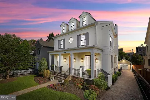 2600 12th St N, Arlington, VA 22201