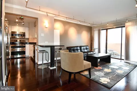 1301 N Courthouse Rd #1005, Arlington, VA 22201