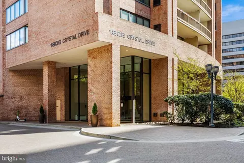 1805 Crystal Dr #1010S, Arlington, VA 22202