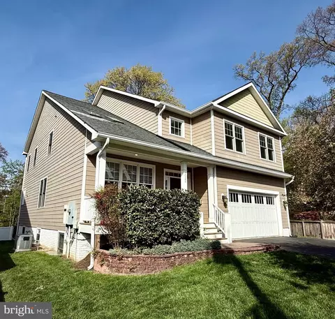 1022 N Edison St, Arlington, VA 22205