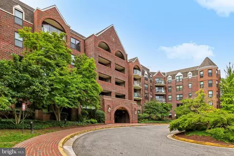 2100 Langston Blvd #335, Arlington, VA 22201
