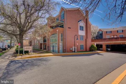 6908 Fairfax Dr #100, Arlington, VA 22213