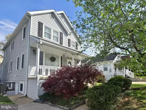 5725 6th St N, Arlington, VA 22205