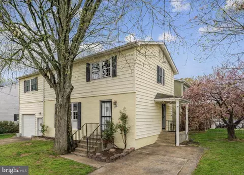 200 S Adams St, Arlington, VA 22204