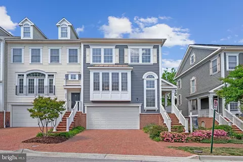 3501 13th St S, Arlington, VA 22204