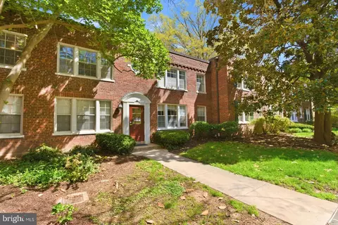 1739 N Troy St #8-419, Arlington, VA 22201