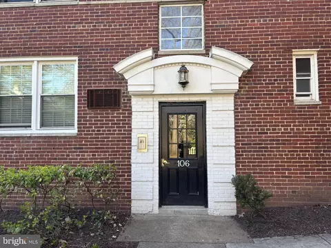 106 N George Mason Dr N #4, Arlington, VA 22203