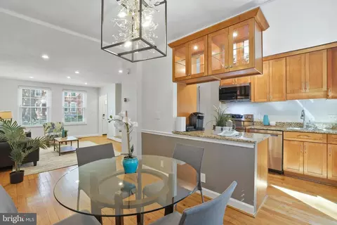 3363 S Stafford St, Arlington, VA 22206