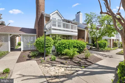 2586 S A S Arlington Mill Dr #1, Arlington, VA 22206