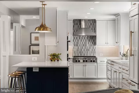 5400 Williamsburg Blvd, Arlington, VA 22207