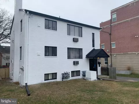 4206 Washington Blvd, Arlington, VA 22201