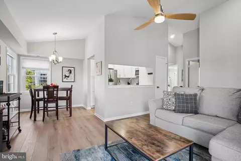 2813 S Woodrow St #G, Arlington, VA 22206