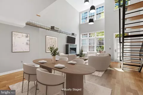 1610 N Queen St #241, Arlington, VA 22209