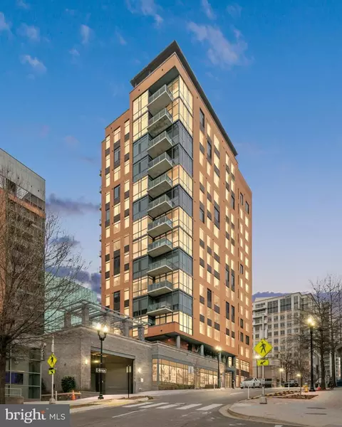 2000 Clarendon Blvd #504, Arlington, VA 22201
