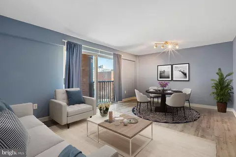 1300 Army Navy Dr #612, Arlington, VA 22202