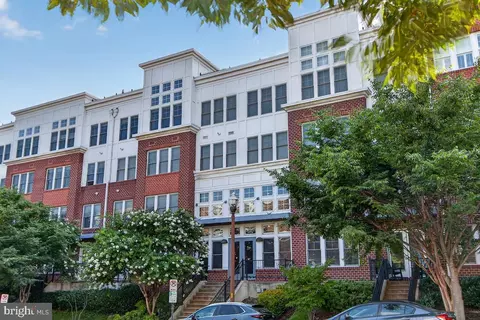 1418 N Rhodes St #B417, Arlington, VA 22209