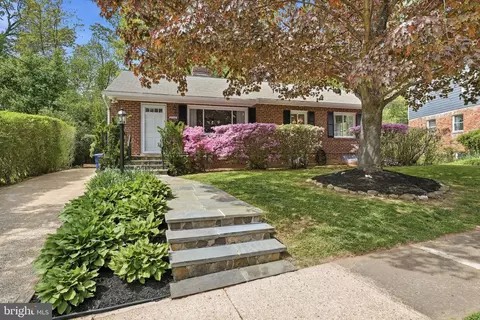 2728 N Yucatan St, Arlington, VA 22213