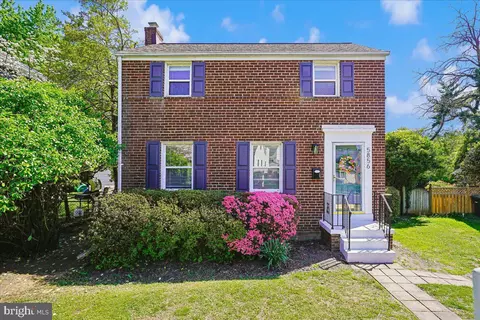 5856 14th St N, Arlington, VA 22205