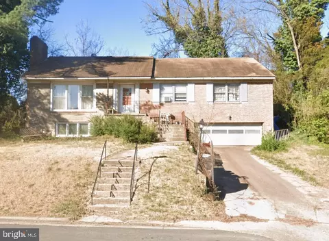 3836 N Oakland St, Arlington, VA 22207