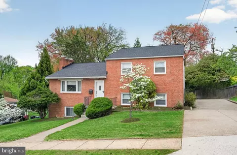 945 N Quantico St, Arlington, VA 22205