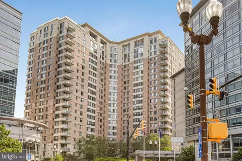 851 N Glebe Rd #402, Arlington, VA 22203