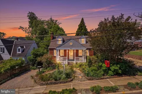 1616 N Taylor St, Arlington, VA 22207