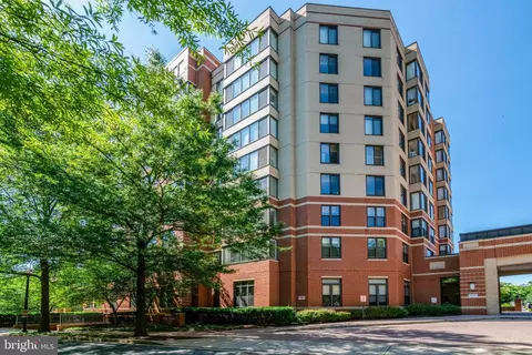 2220 N Fairfax Dr #308, Arlington, VA 22201