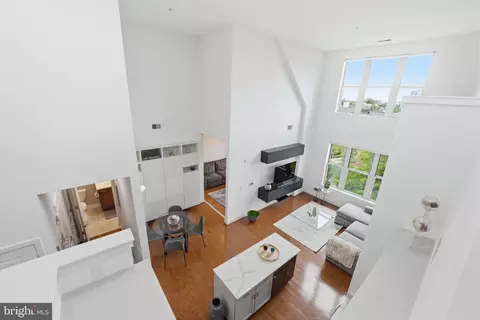 1800 Wilson Blvd #412, Arlington, VA 22201