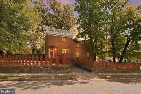 5149 11th St S, Arlington, VA 22204