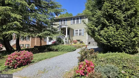 5935 15th St N, Arlington, VA 22205