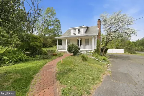 4464 N Old Glebe Rd, Arlington, VA 22207