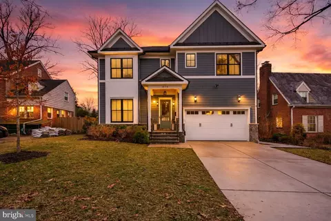 414 N Monroe St, Arlington, VA 22201