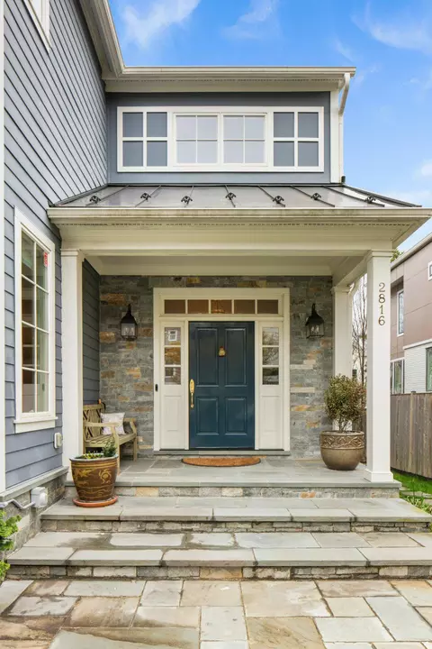 2816 1st Rd N, Arlington, VA 22201